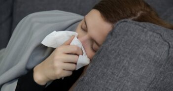 Verstopfte Nase: Ursachen, Diagnose & Behandlung ( Foto: Shutterstock- triocean)