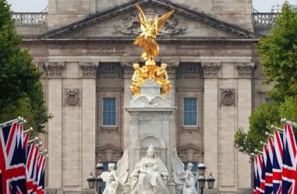Gesundheitliche Probleme der Royals: Bulimie, Lungenkrebs und (Foto: AdobeStock - Nigel 589563490)